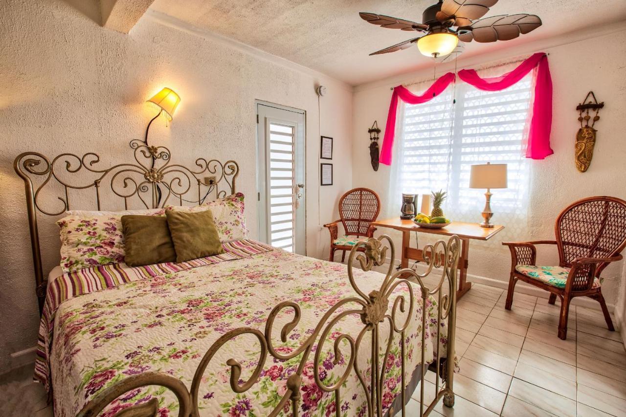 Coconut Palms Inn Rincón Eksteriør billede